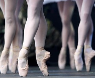 POSTURA DE BALLET CLÁSICO " En dehors”